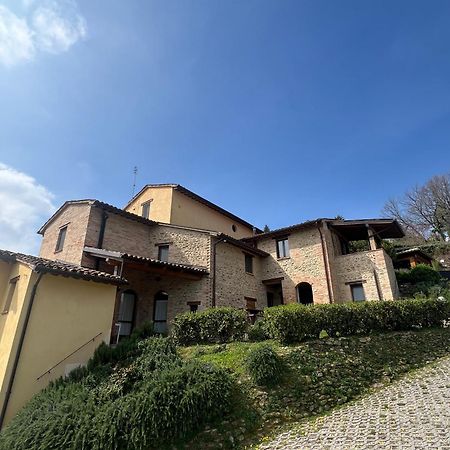 Гостевой дом Country House Ca' Vernaccia Урбино Экстерьер фото