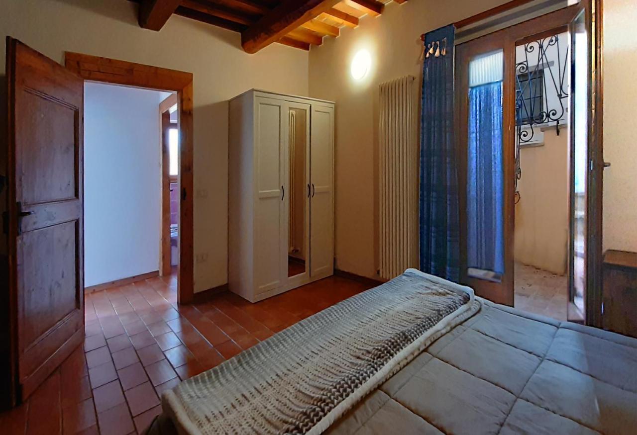 Гостевой дом Country House Ca' Vernaccia Урбино Экстерьер фото