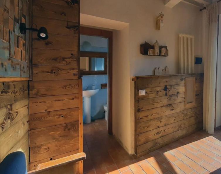 Гостевой дом Country House Ca' Vernaccia Урбино Экстерьер фото